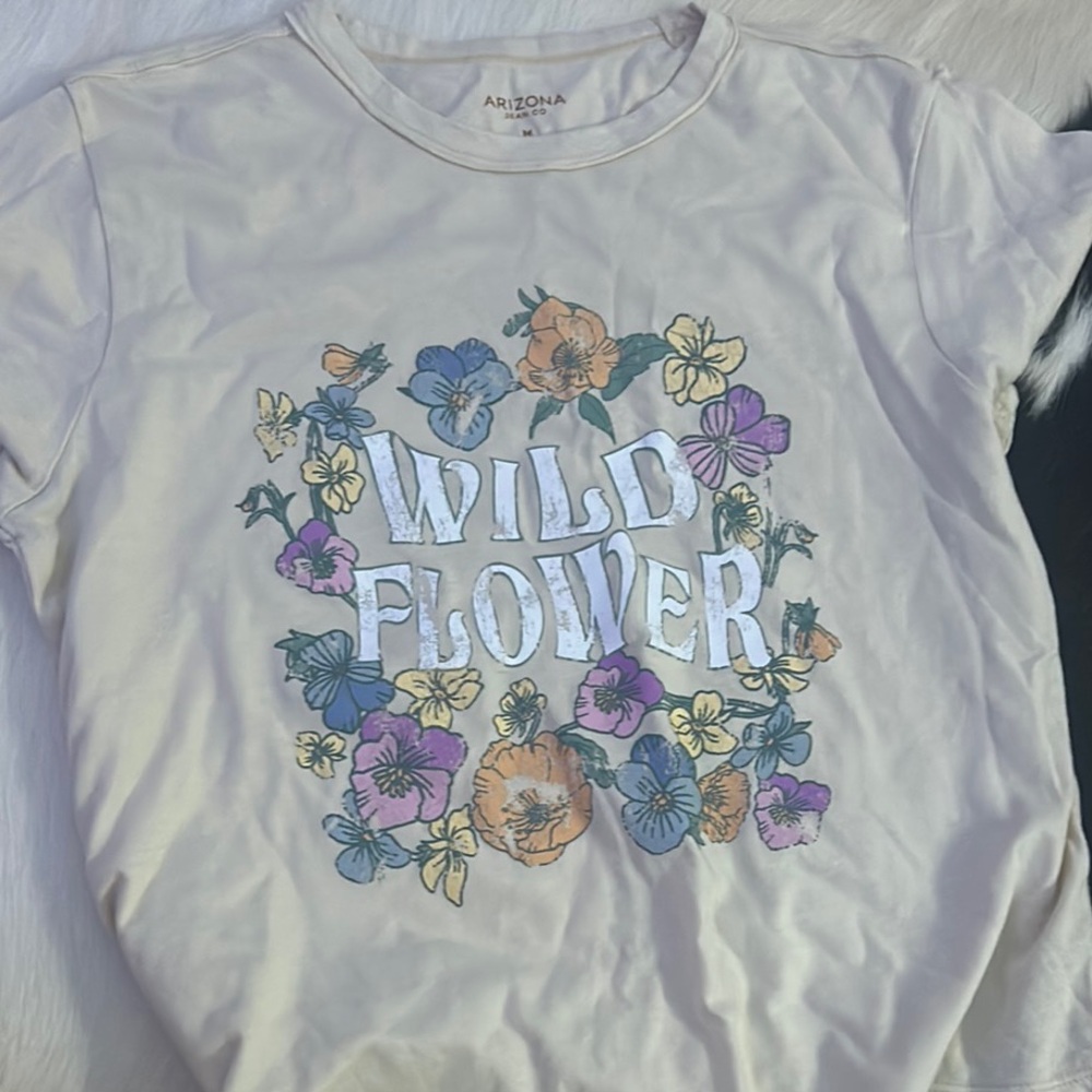 Arizona Jean Company Cream Wildflower Crop Top